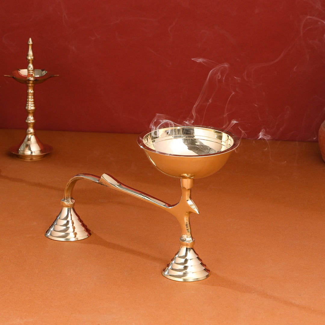 Brass Sacred Diya/Lamp With Handle (6 Inch)