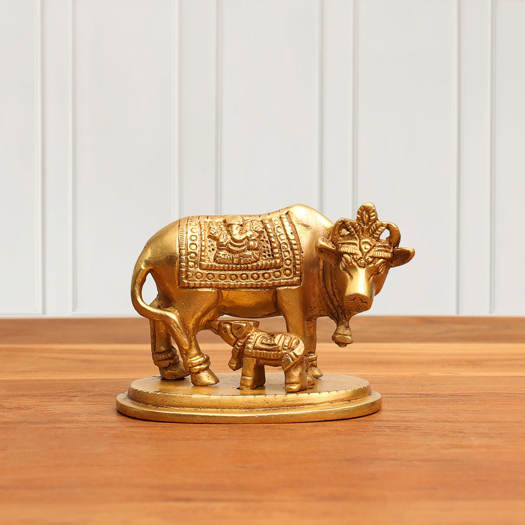 Brass Kamdhenu Cow With Calf Idol (2.5 Inch)