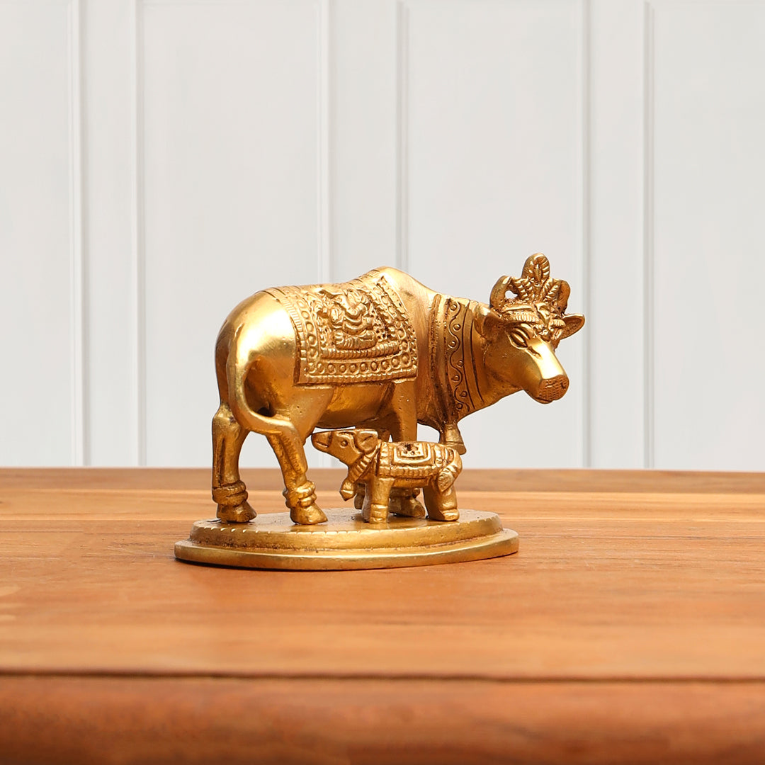Brass Kamdhenu Cow With Calf Idol (2.5 Inch)