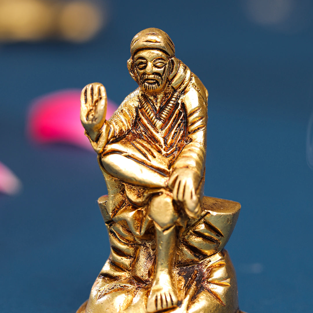 Brass Sai Baba Idol With Pearl Box (2.2 Inch)