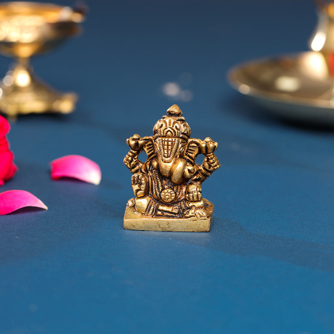 Brass Superfine Blessing Ganesha Idol (2 Inch)