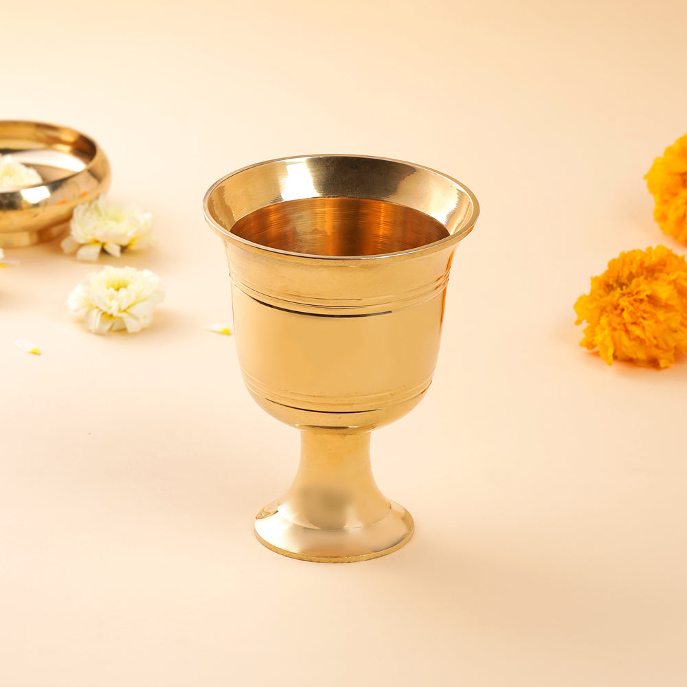 Brass Handcarved Flower Vase (6 Inch)