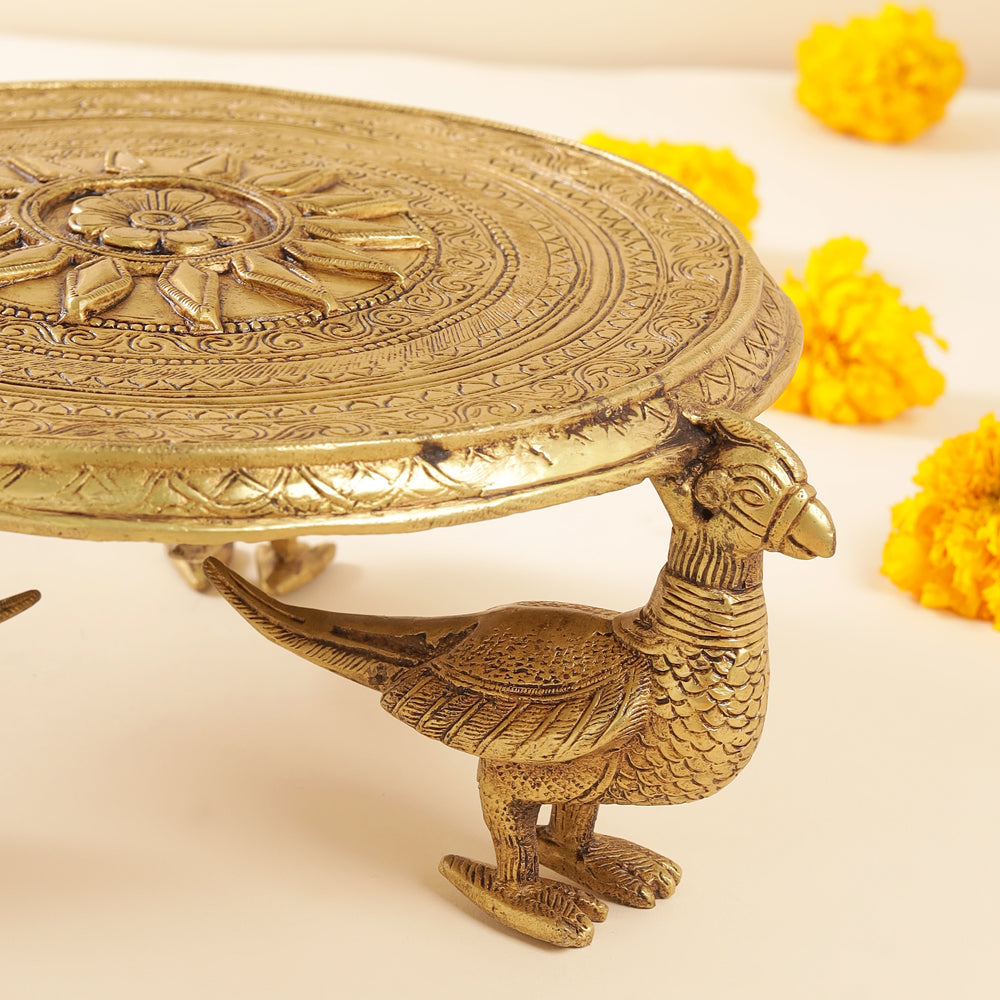 Brass Superfine Chowki With Peacock Pillars (5")