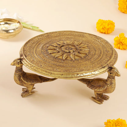 Brass Superfine Chowki With Peacock Pillars (5")