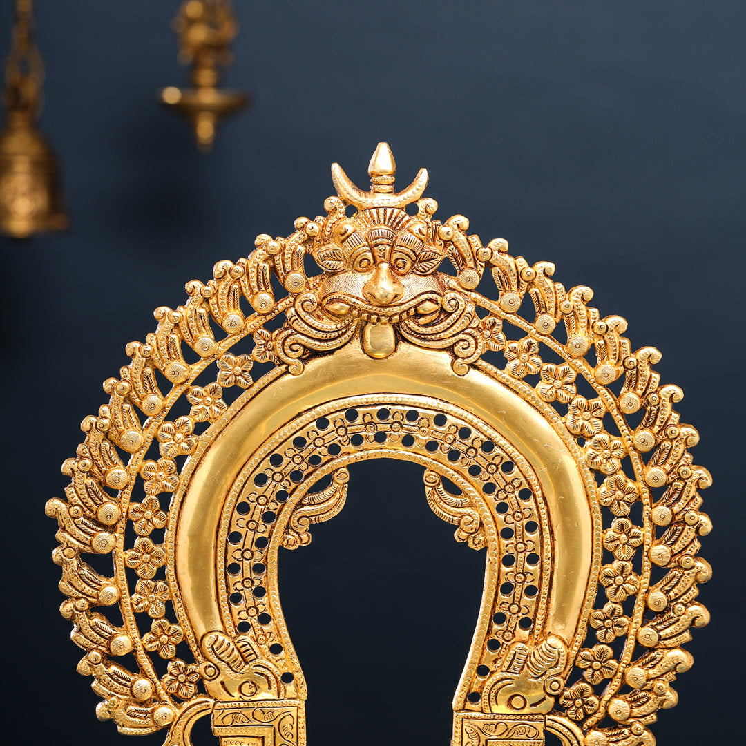 Brass Singhasan With Prabhavali Craft (18 Inch)