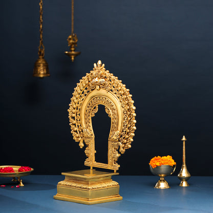 Brass Singhasan With Prabhavali Craft (18 Inch)
