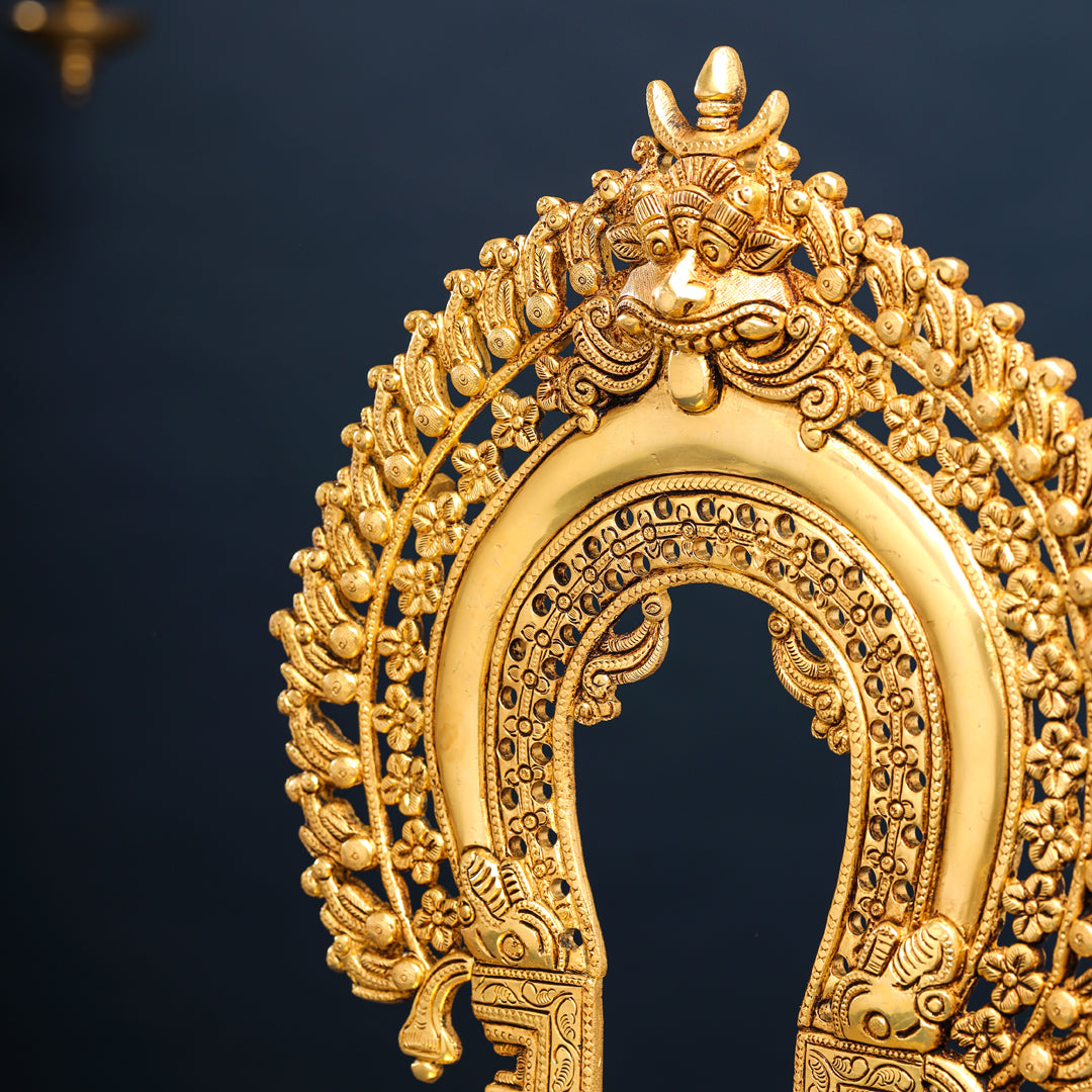 Brass Singhasan With Prabhavali Craft (18 Inch)