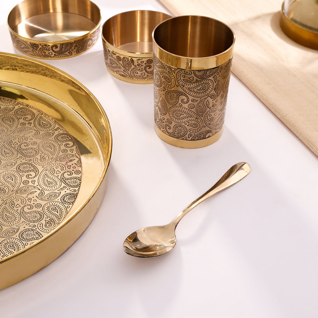Brass Design Thali/Dinner Set (1.3 Kg)