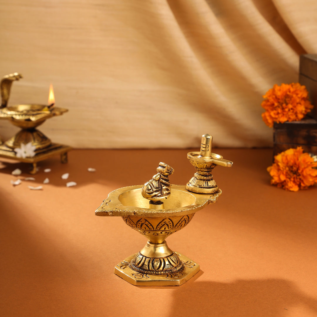 Brass Nandi Shivling Diya (4 Inch)