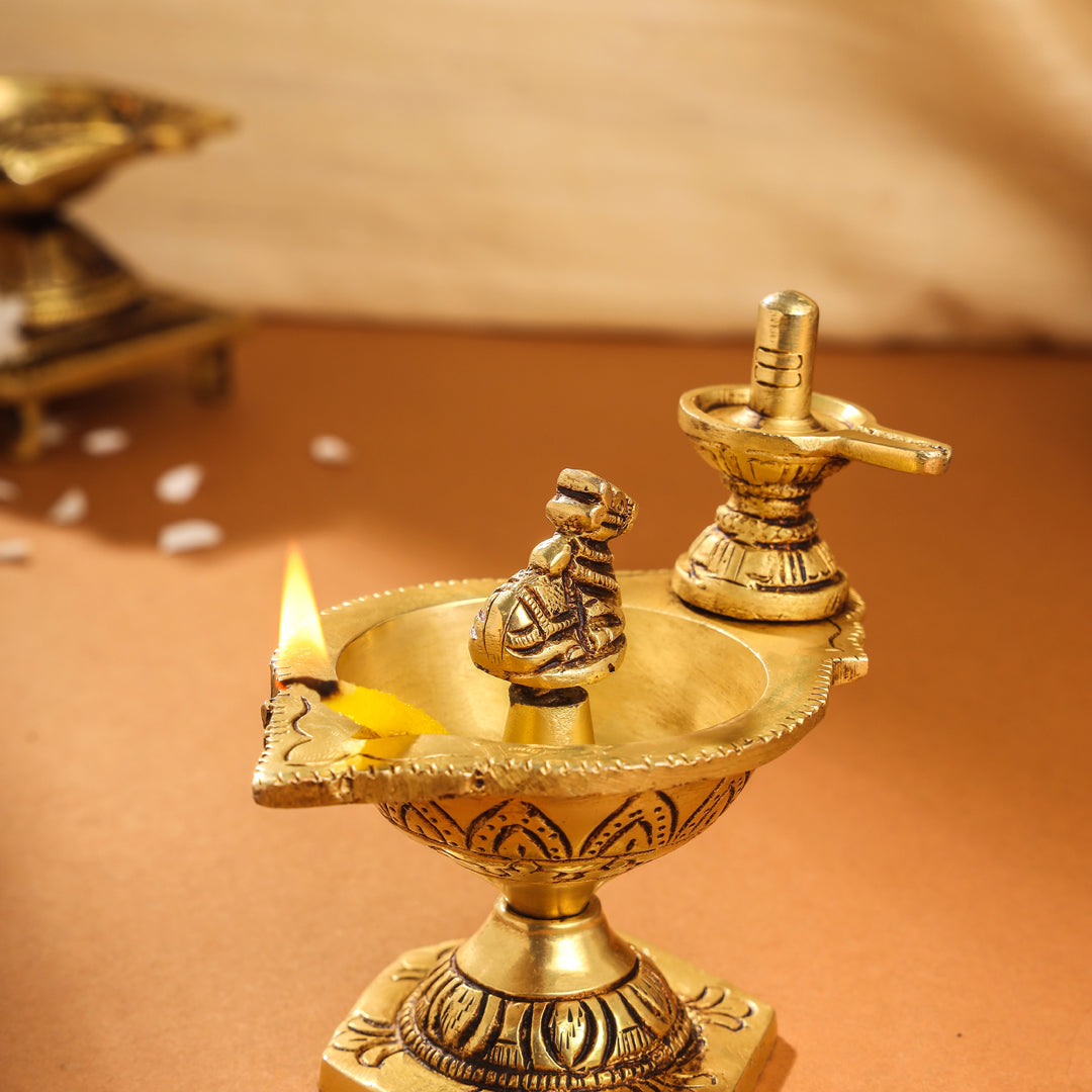 Brass Nandi Shivling Diya (4 Inch)
