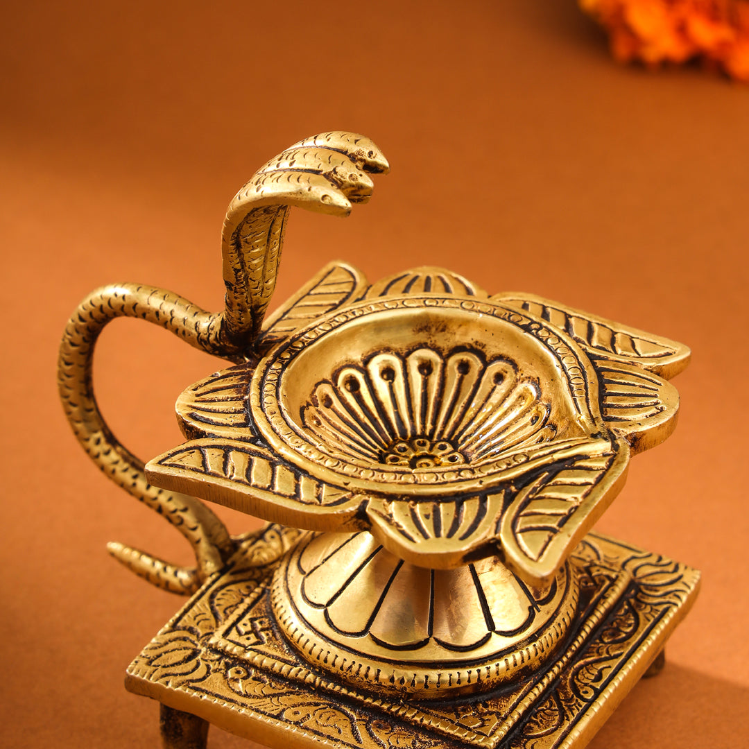 Brass Snake/Naag Tulsi diya (4 Inch)