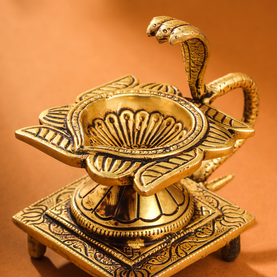 Brass Snake/Naag Tulsi diya (4 Inch)