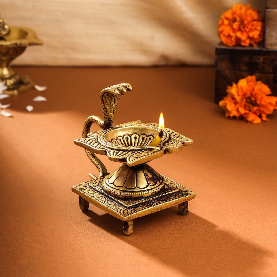 Brass Snake/Naag Tulsi diya (4 Inch)