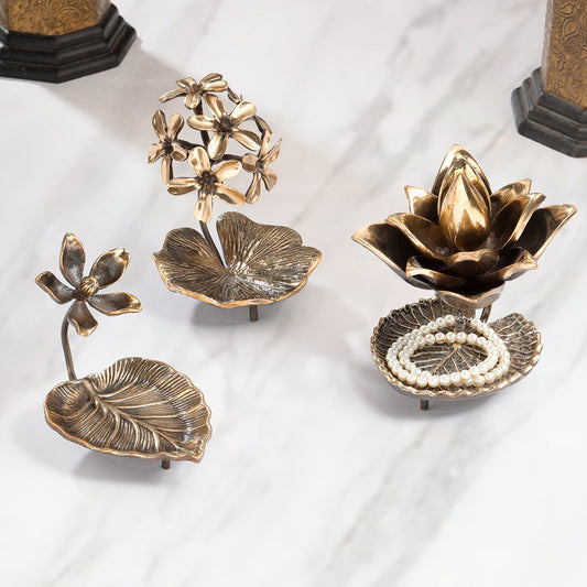 Brass Decorative Urli With Flower Showpiece