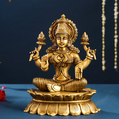Brass Superfine Goddess Lotus Lakshmi Idol (11 Inch)