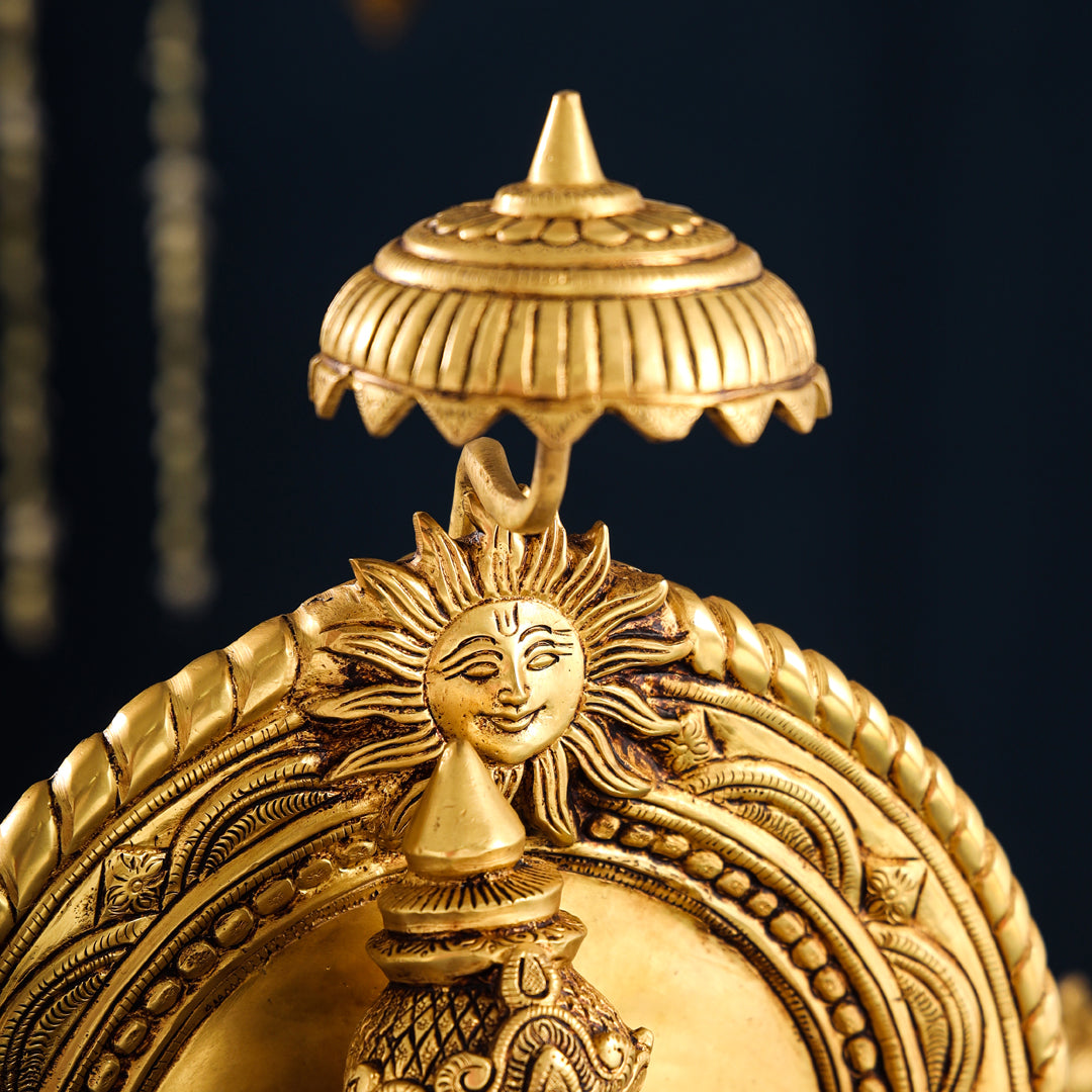 Brass Maharaja Agrasen On Throne (18.5 Inch)