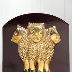Ashok Stambh With Wooden Pannel