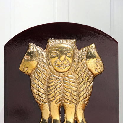 Ashok Stambh With Wooden Pannel