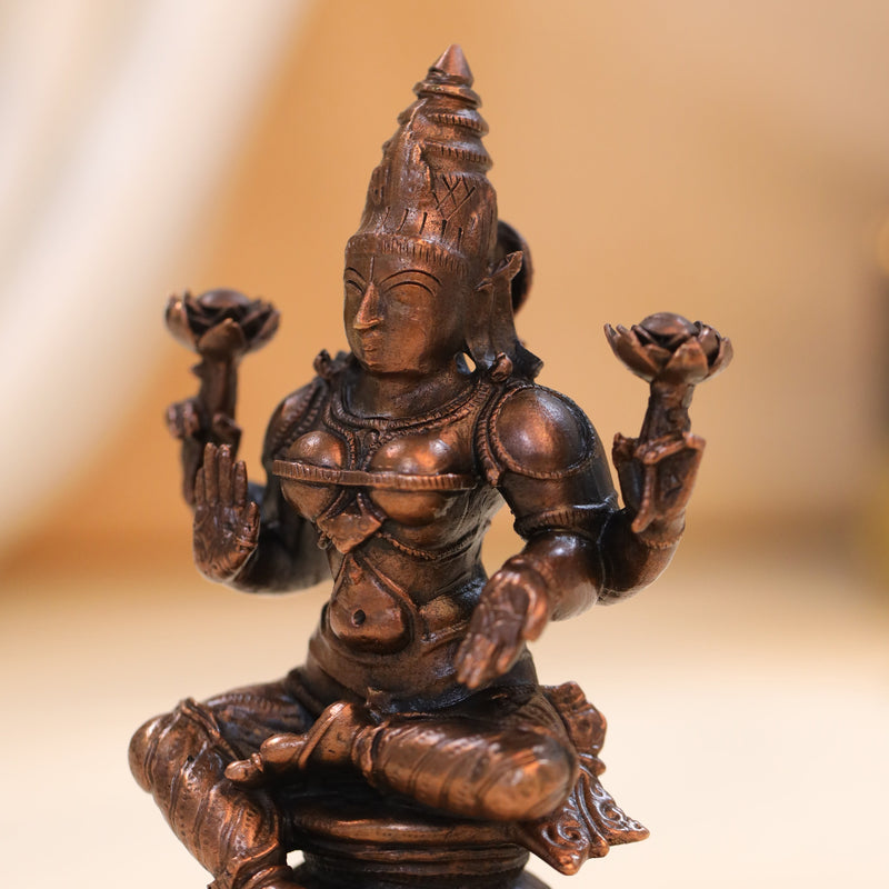 Copper Goddess Lakshmi Idol (4.5 Inch)