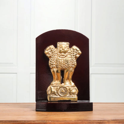 Ashok Stambh With Wooden Pannel