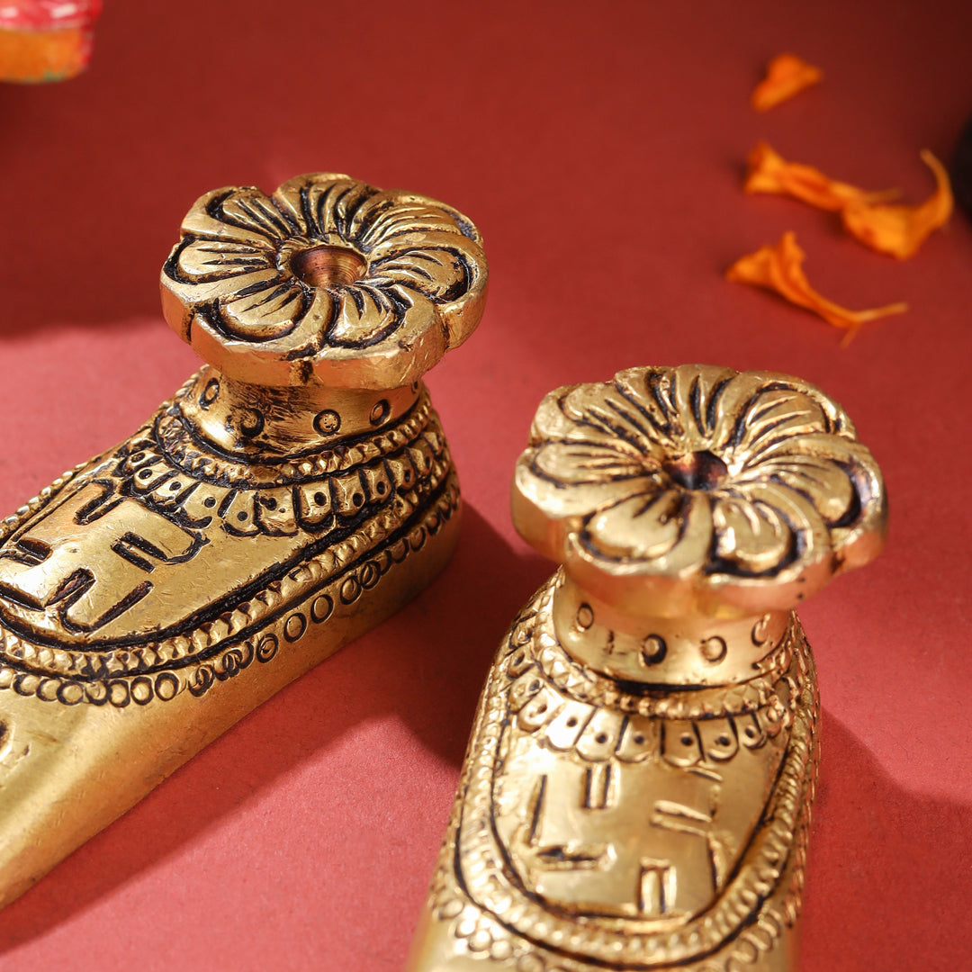 Brass Superfine Lakshmi Charan Paduka Set (1.2 Inch)