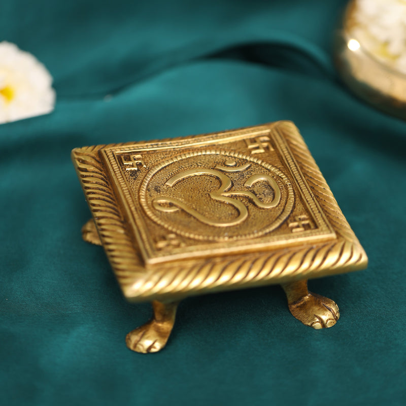 Brass Om Pooja Chowki (2 Inch)