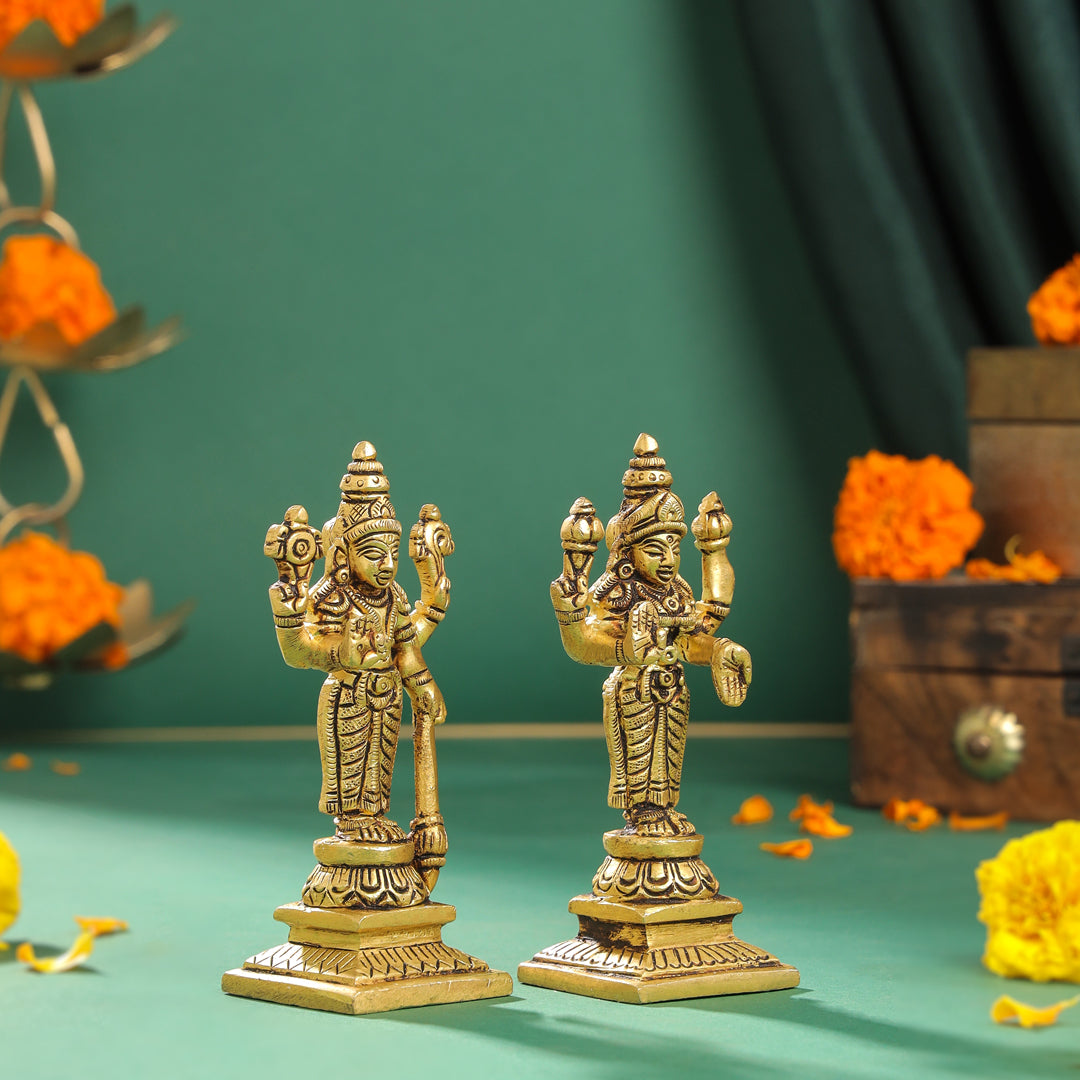 Brass Vishnu Lakshmi Set (4.5 Inch)