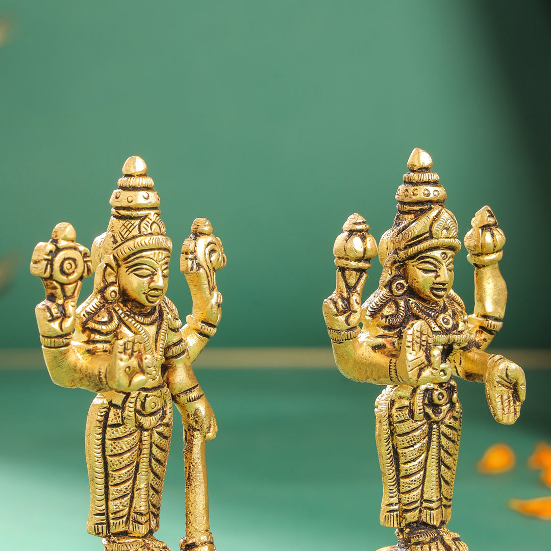 Brass Vishnu Lakshmi Set (4.5 Inch)