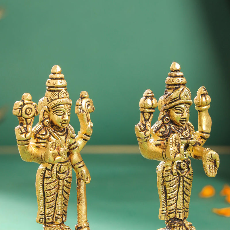Brass Vishnu Lakshmi Set (4.5 Inch)