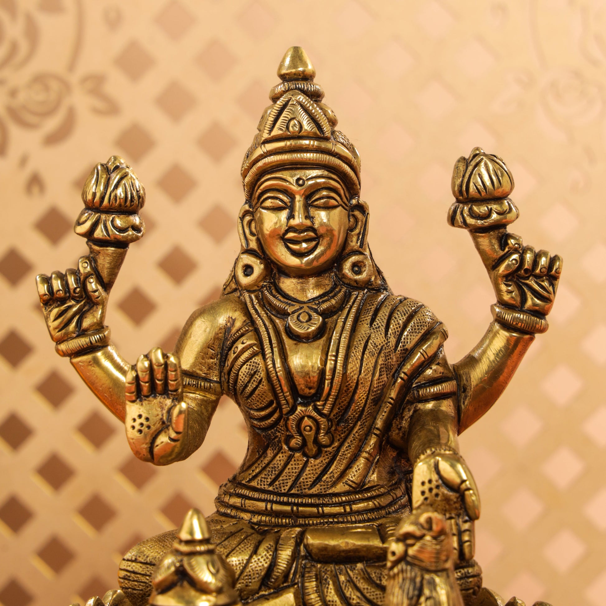 Brass Superfine Lotus Goddess Lakshmi Idol (5.5 Inch)