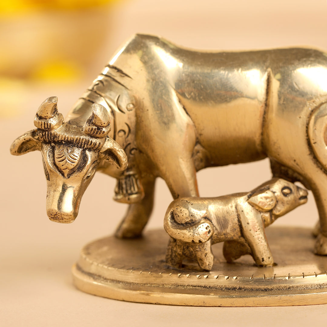 Brass Kamdhenu Cow With Calf Idol (2.5 Inch)