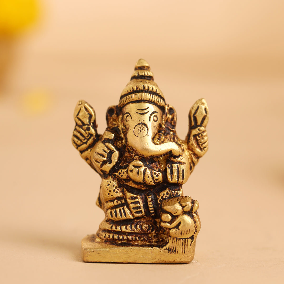 Brass Blessing Ganesha Idol (2 Inch)