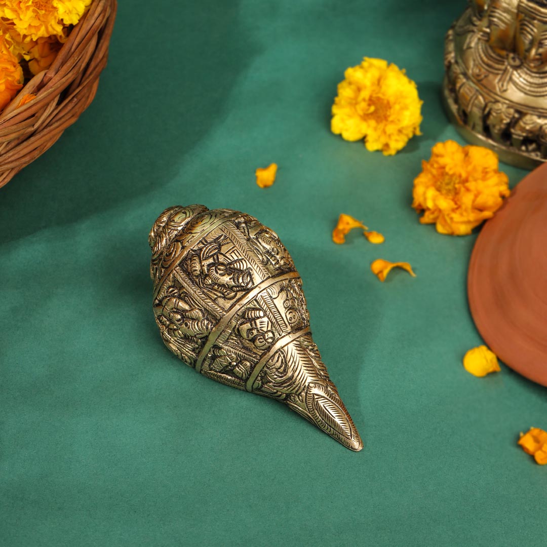 Brass Lord Ganesha Conch (2.2 Inch)