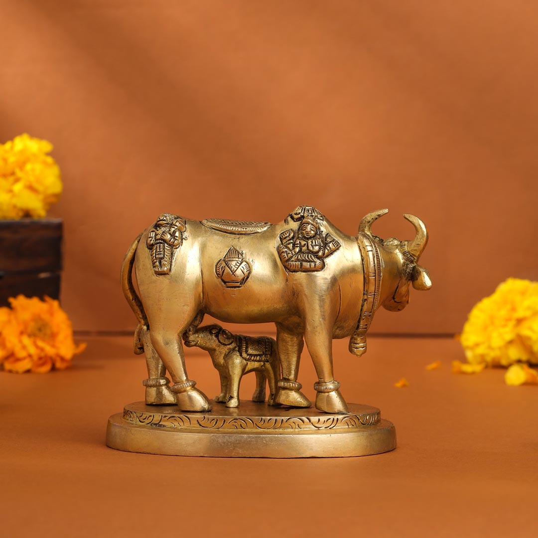 Brass Kamdhenu Cow With Calf Idol (3.5 Inch)