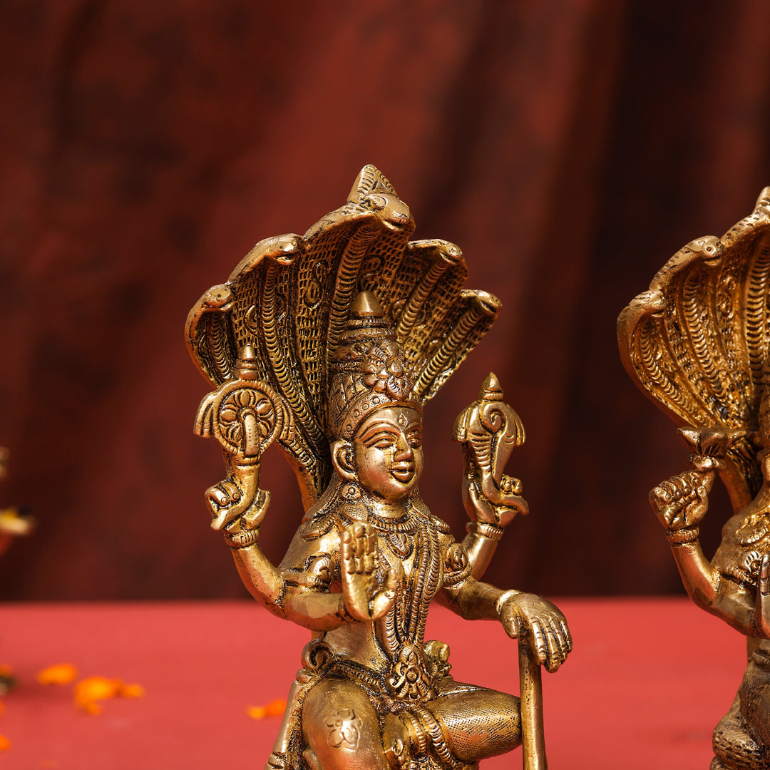 Brass Sitting Vishnu Lakshmi Set (8.5 Inch)