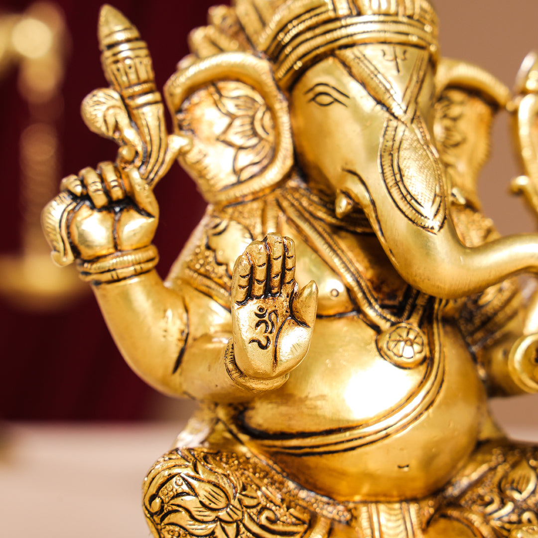 Brass Superfine Lord Ganesha Idol (7.5 Inch)