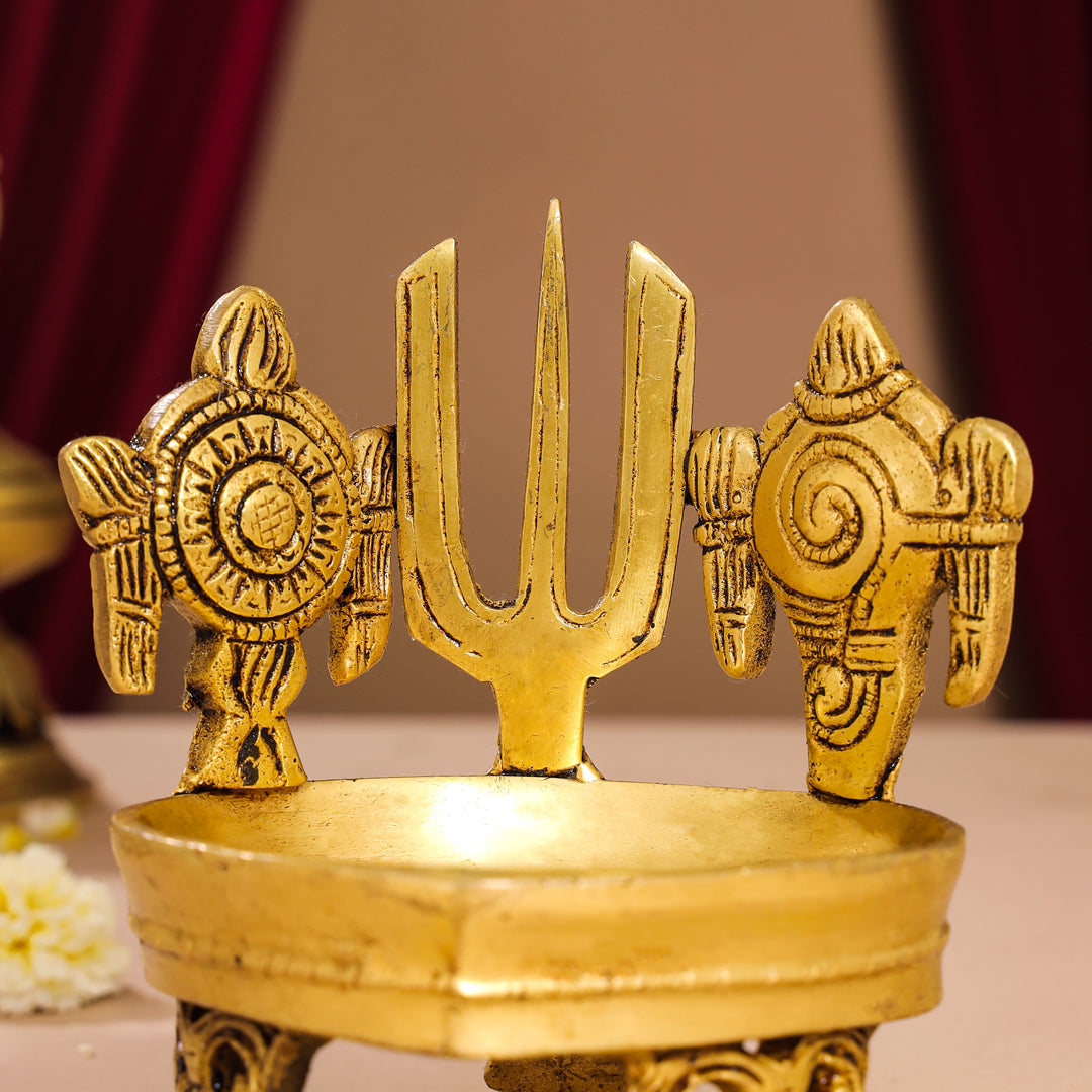 Brass Shankh Chakra Namah Diya (5 Inch)
