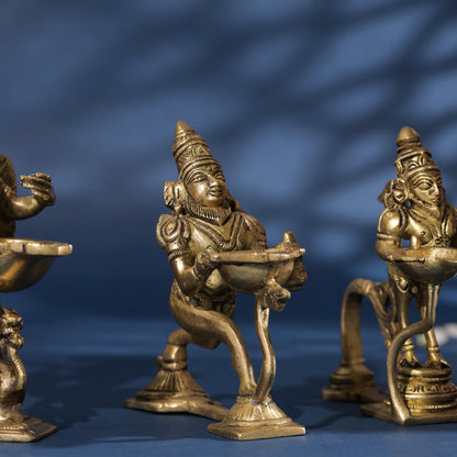 Brass Aarti Diya With Handle