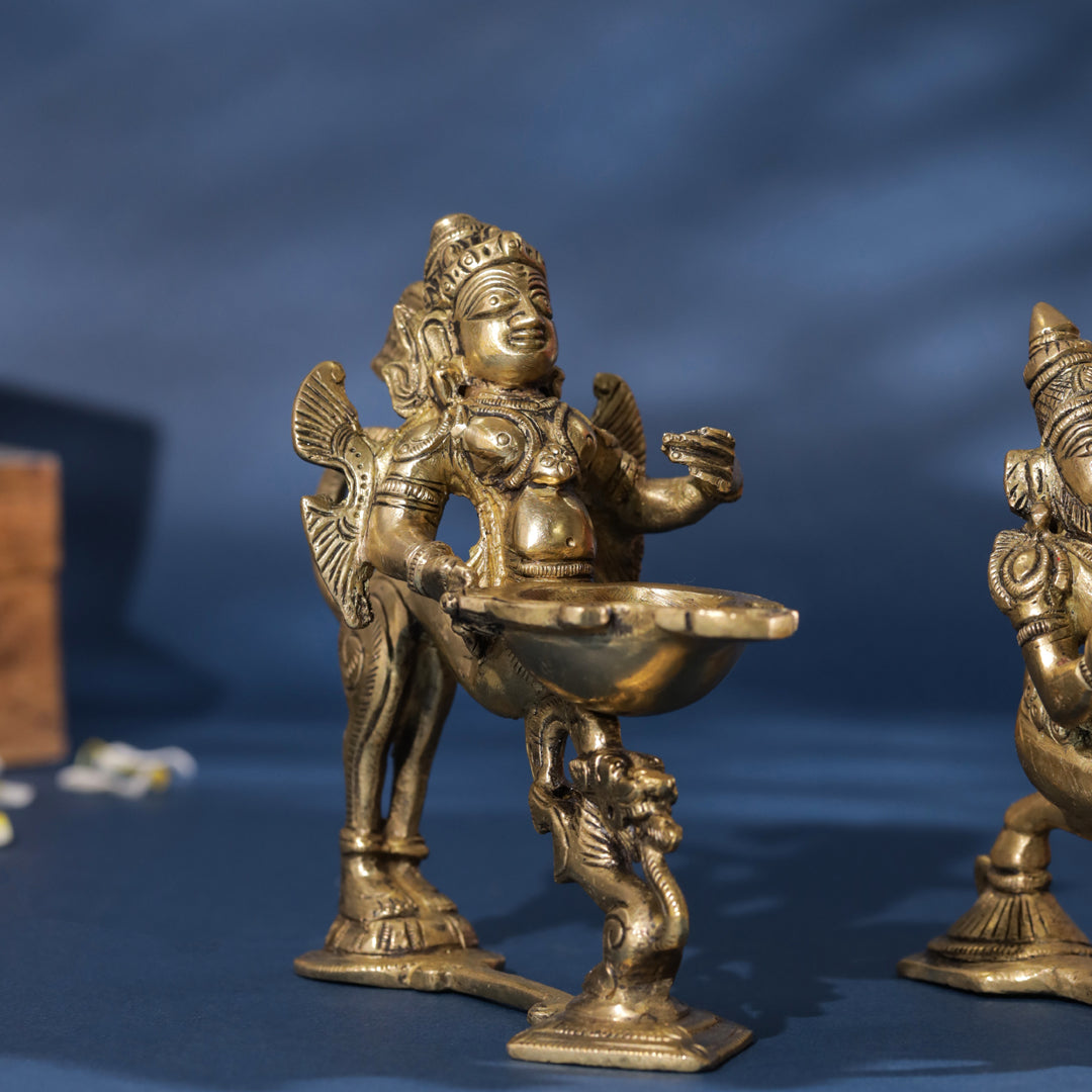 Brass Aarti Diya With Handle