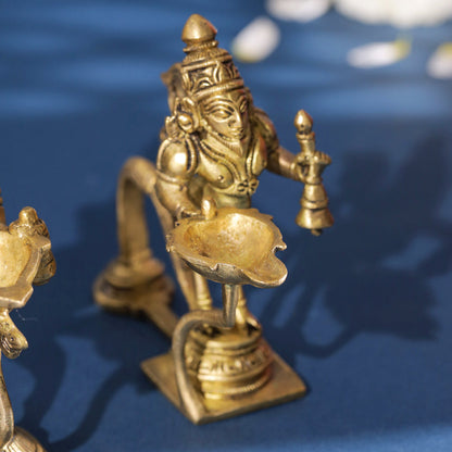 Brass Aarti Diya With Handle