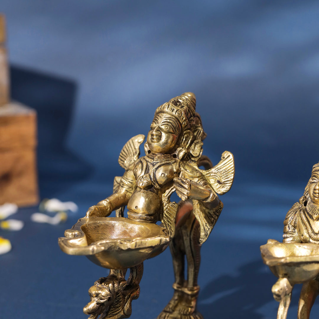 Brass Aarti Diya With Handle