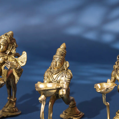 Brass Aarti Diya With Handle