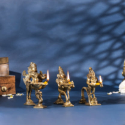 Brass Aarti Diya With Handle