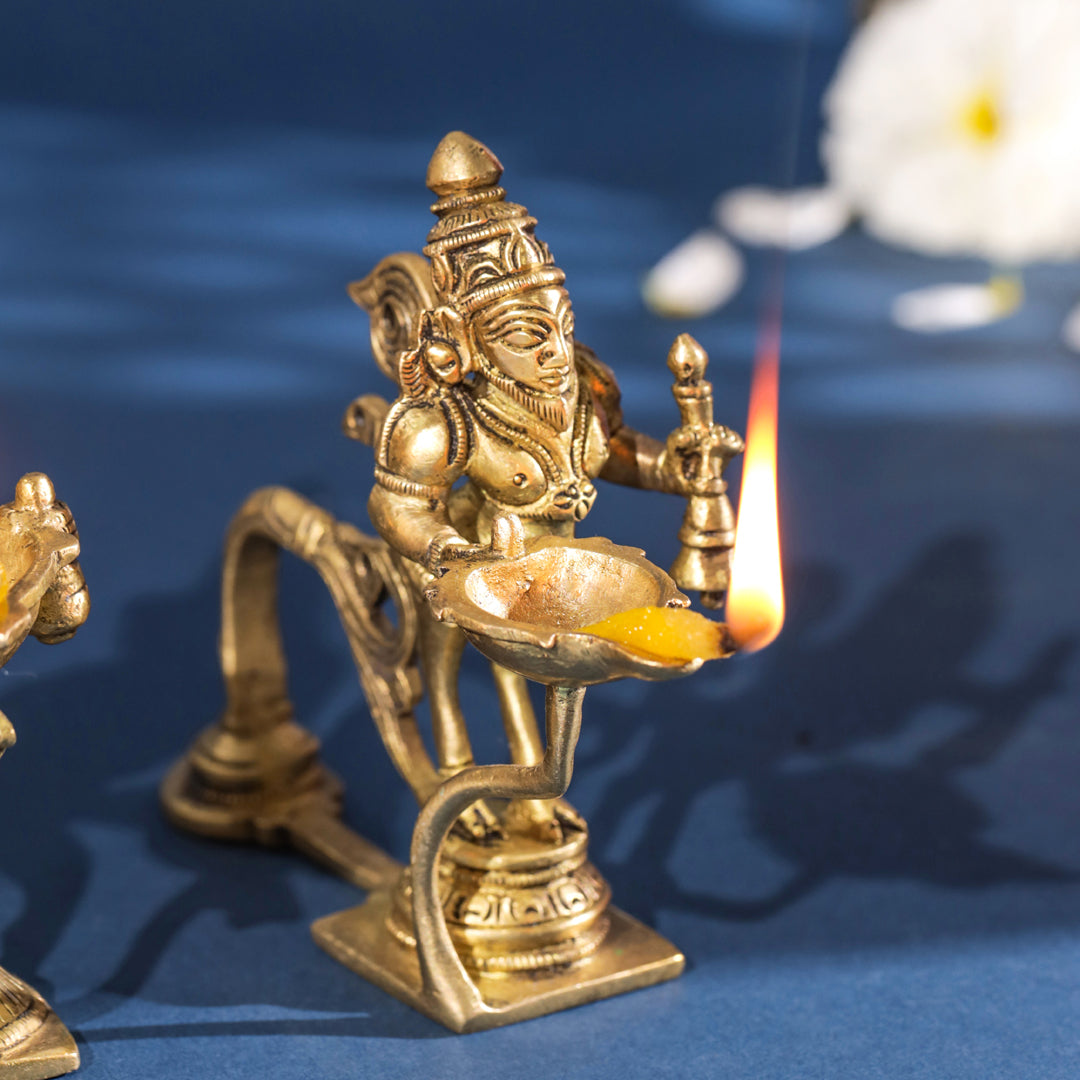 Brass Aarti Diya With Handle