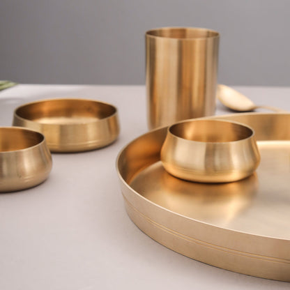Brass Matt Thali/Dinner Set (2 Kg)