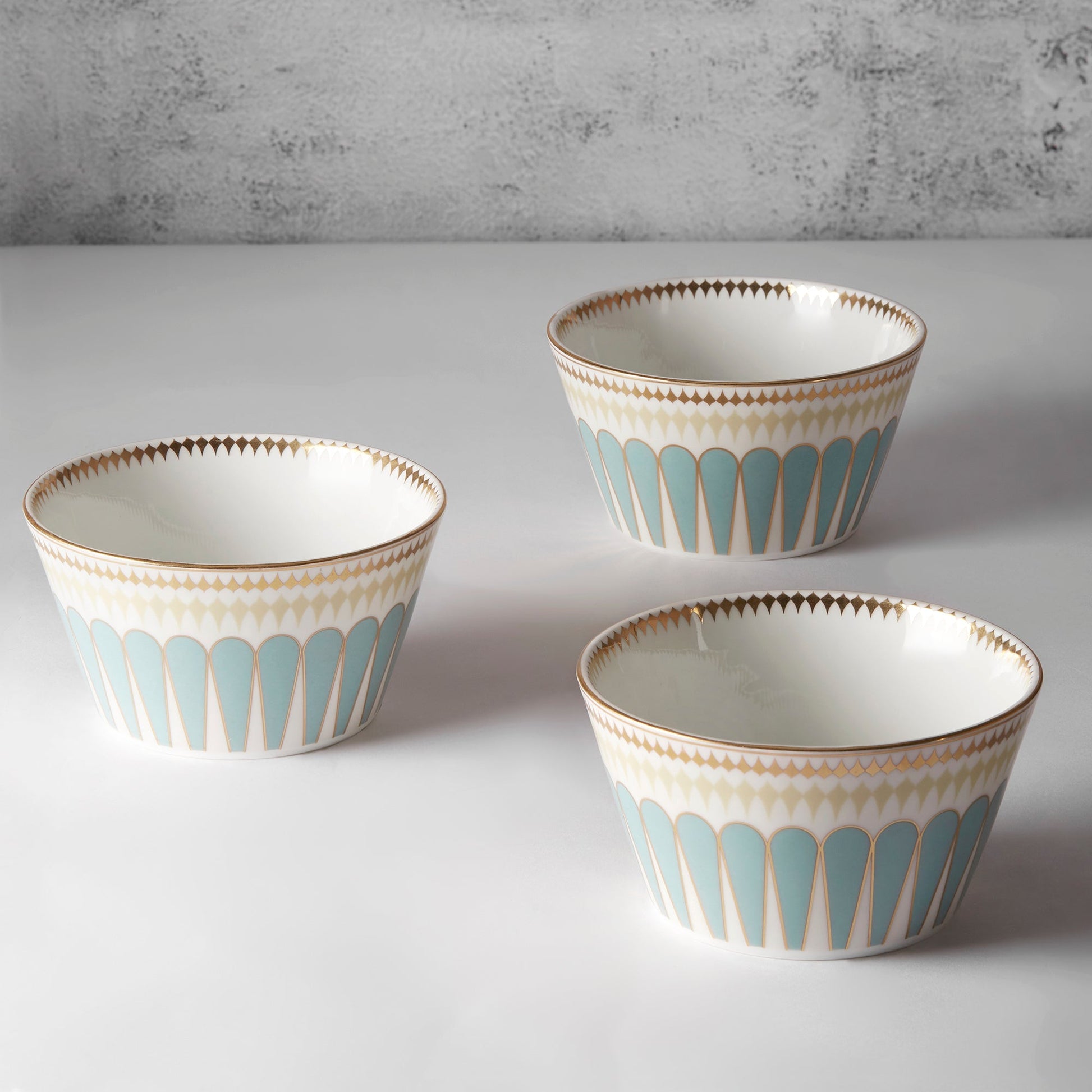 India Circus Regal Romance Nikko Bowl Set of 3