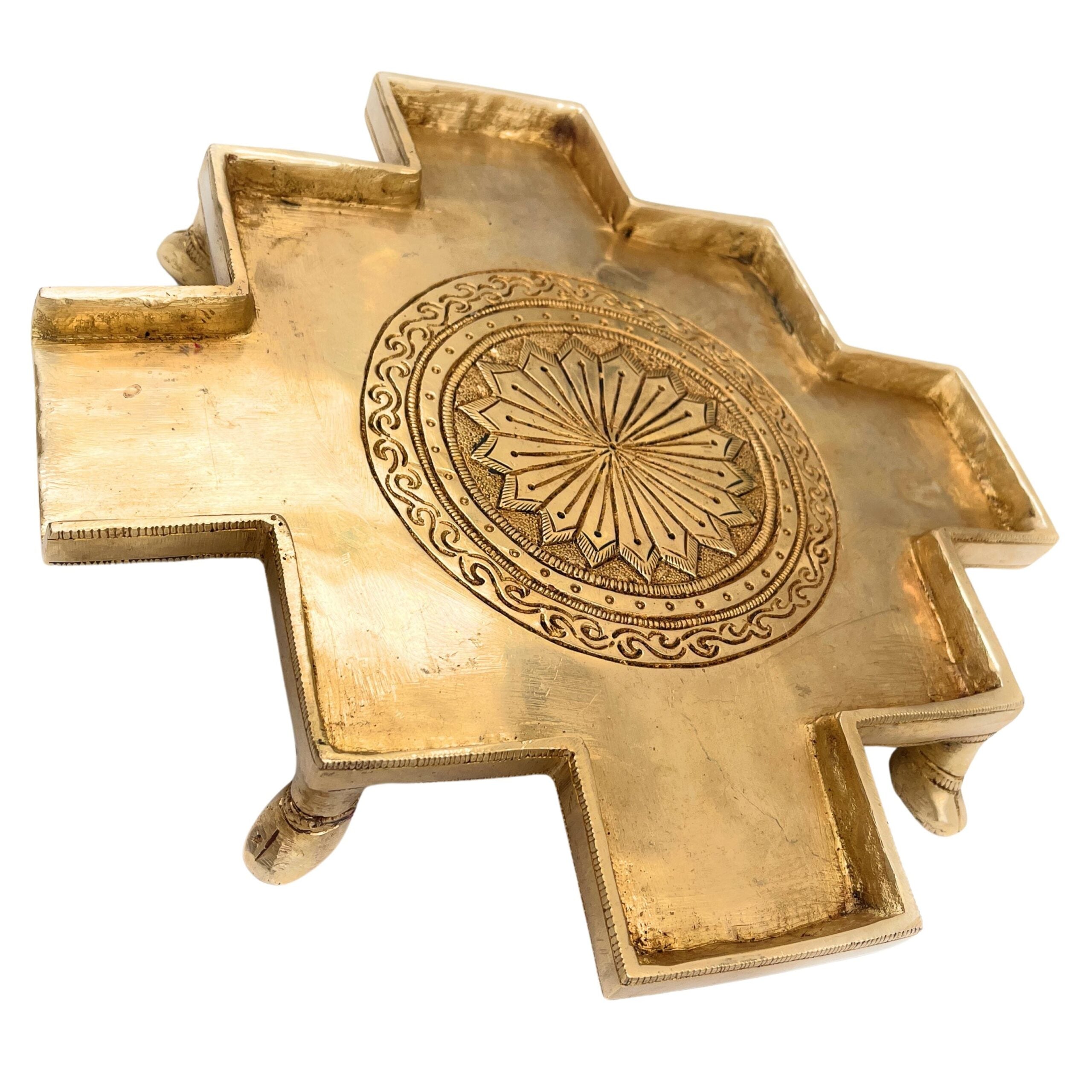 Bhunes Brass Abhishek Patra Plate, Somasutra Ritual Shower Peetam, Handcrafted Brass Mandir Chowki for Pooja, Gold, 12 Inch, 1 Piece