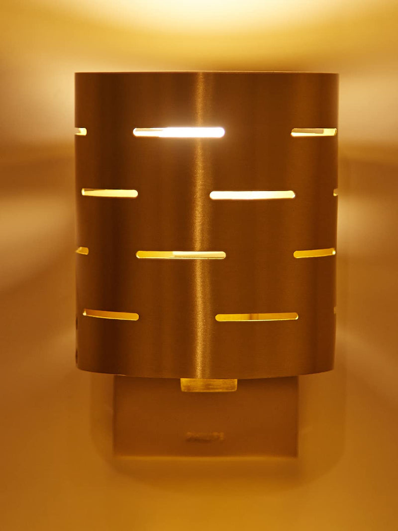 Philips Roseate Single Head 9-Watt Smart Wiz Wi-Fi Enabled LED Wall Light/Wall Lamp for Bedroom