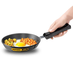 Hawkins Futura 22 cm Frying Pan, Hard Anodised Fry Pan with Stainless Steel Lid, Induction Compatible, Black