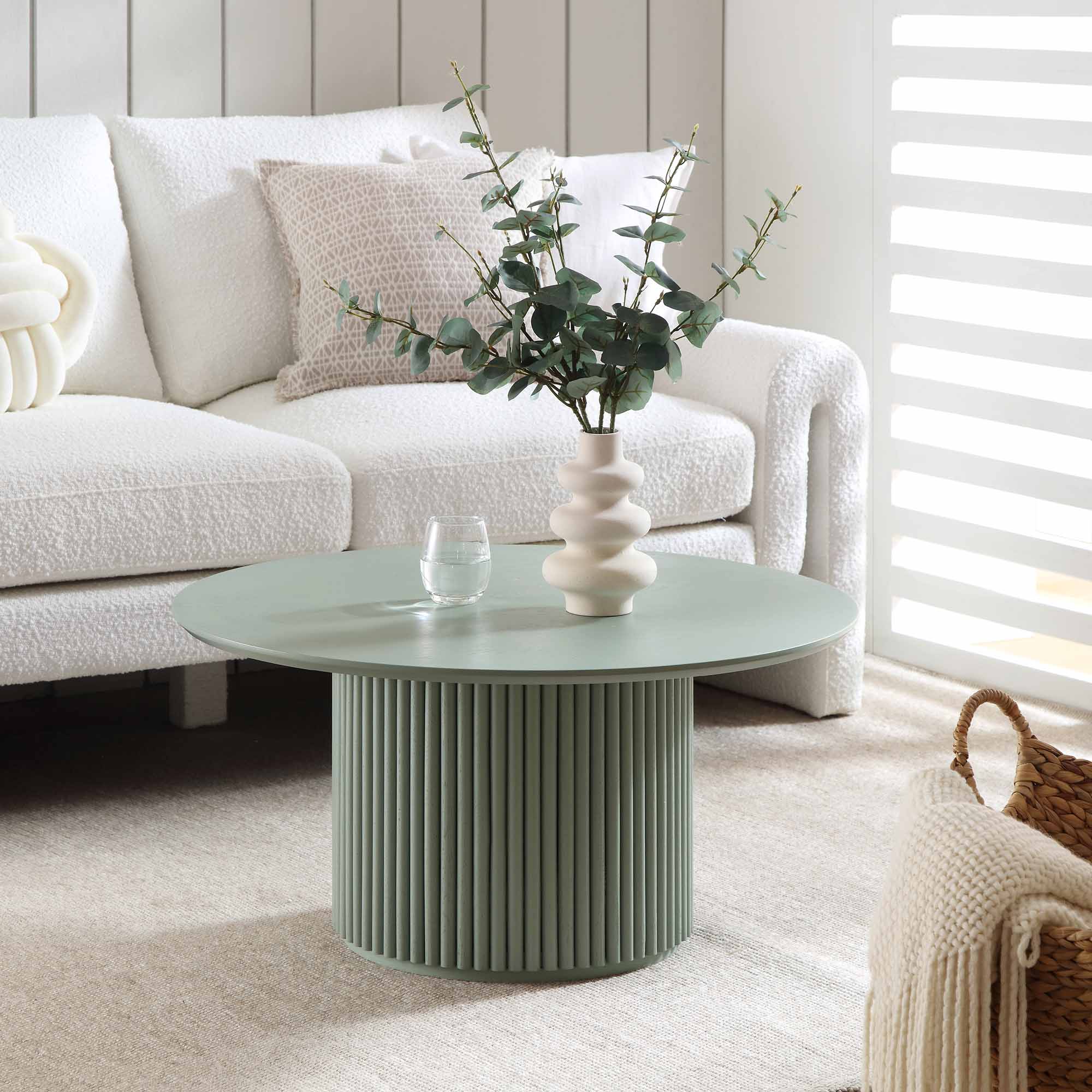 Wynmist Round Solidwood Pedestal Coffee Table